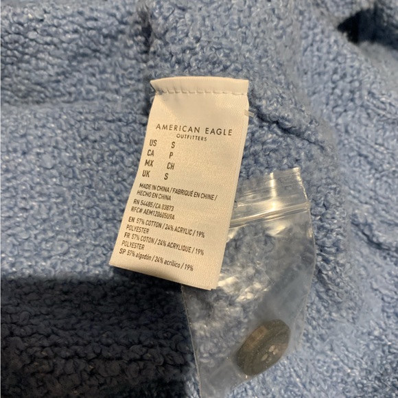 American Eagle Sweater - Picture 4 of 4
